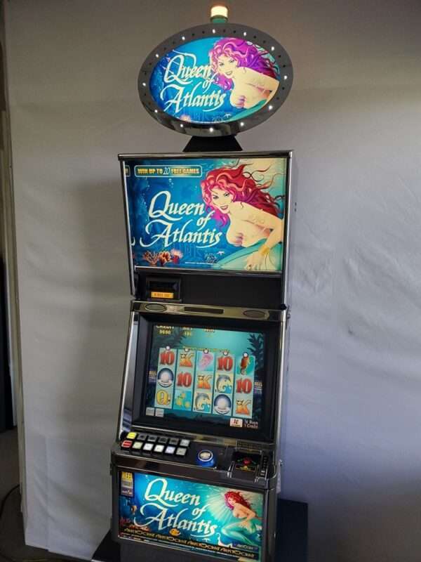 ARISTOCRAT QUEEN OF ATLANTIS VIDEO SLOT MACHINE WITH LIGHTED TOPPER