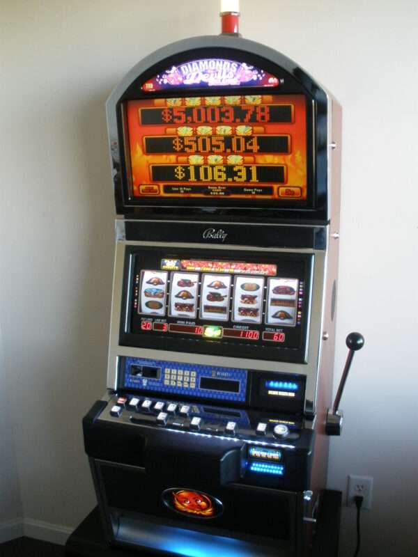 BALLY DIAMONDS & DEVILS DELUXE S9000 SLOT MACHINE WITH TOP BONUS MONITOR