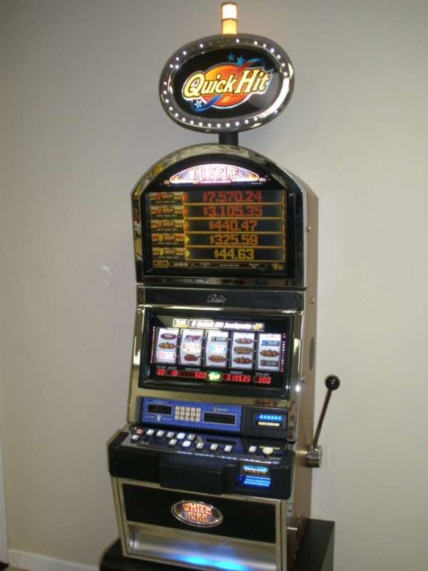 BALLY QUICK HIT JACKPOT WHITE FIRE S9000 SLOT MACHINE WITH TOP BONUS MONITOR WITH LIGHTED TOPPER