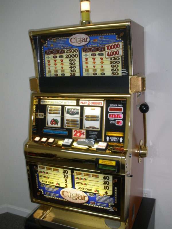 IGT CIGAR S2000 SLOT MACHINE WITH QUARTER COIN HANDLING