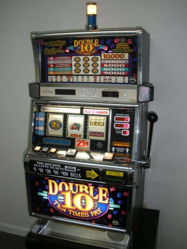 IGT DOUBLE TEN TIMES PAY FIVE LINE S2000 SLOT MACHINE