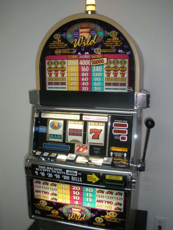 IGT FIVE TIMES PAY WILD S2000 SLOT MACHINE