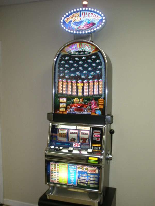 IGT MONEY MAD MARTIANS BARCREST S2000 SLOT MACHINE WITH LIGHTED TOPPER